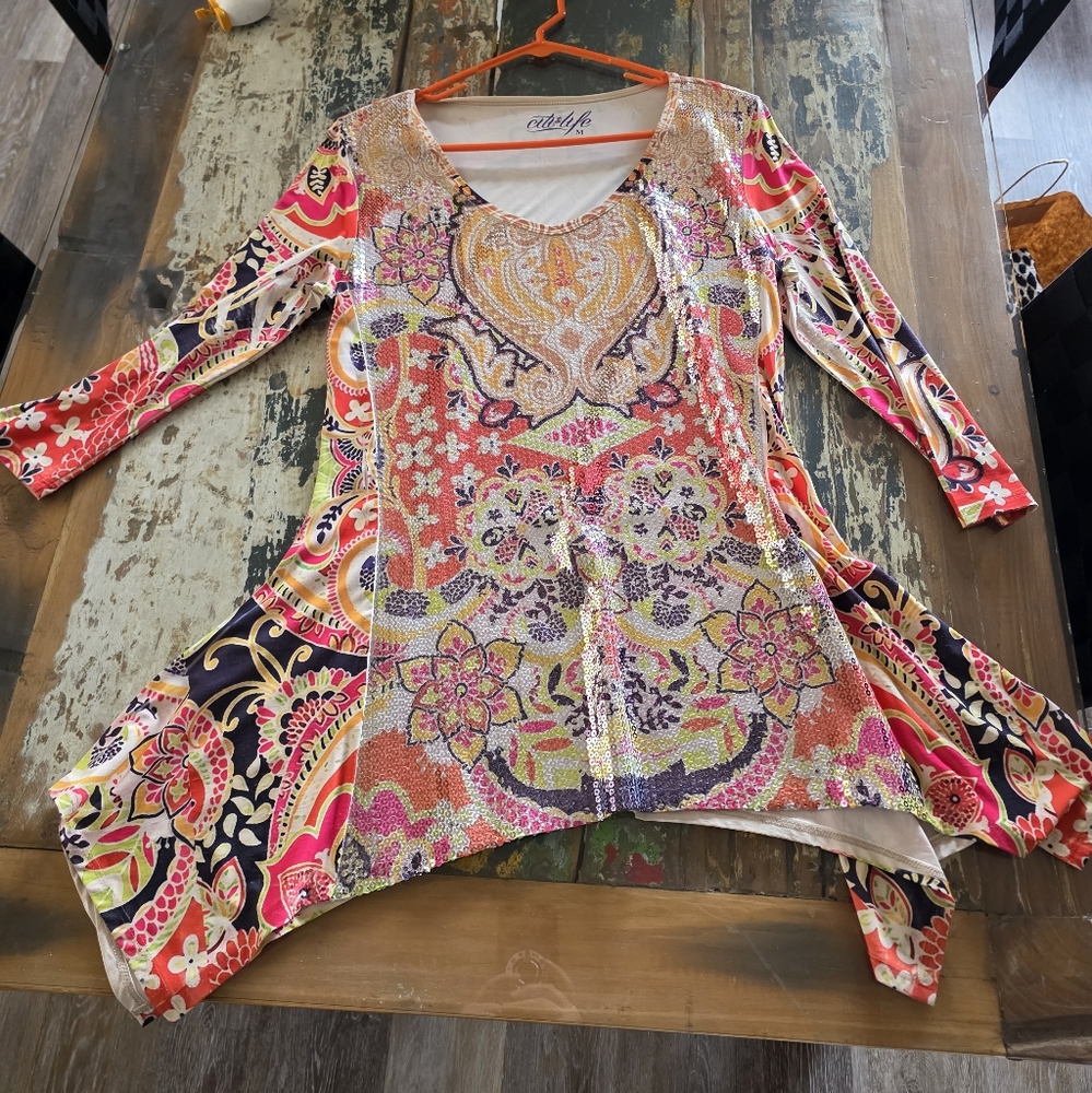 Beautiful Sequined Tunic Style Top, Size M, NWOT